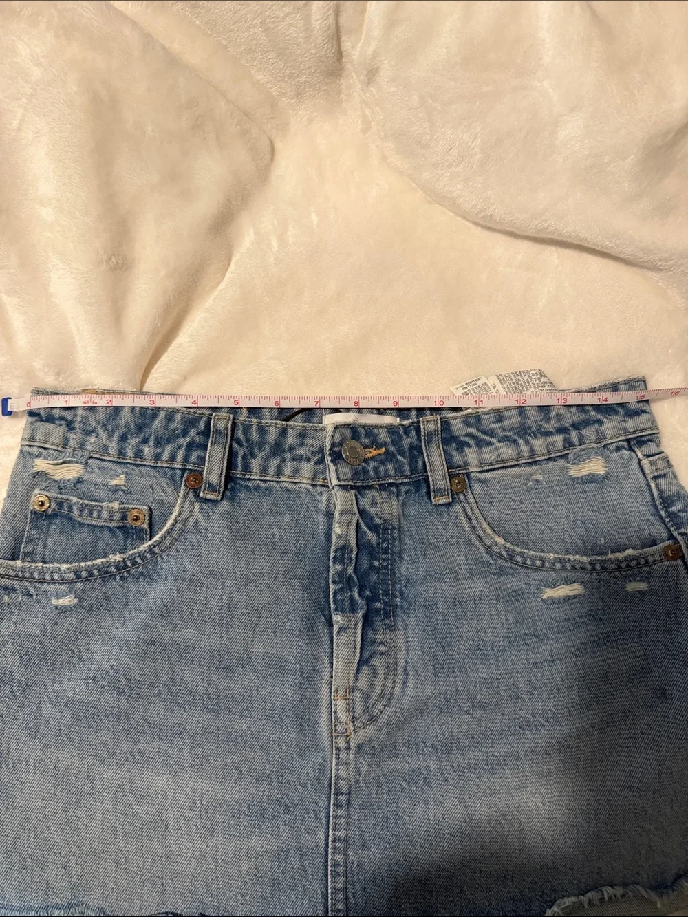 💙 Zara Distressed Denim Mini Skirt – NWOT SIZE MEDIUM